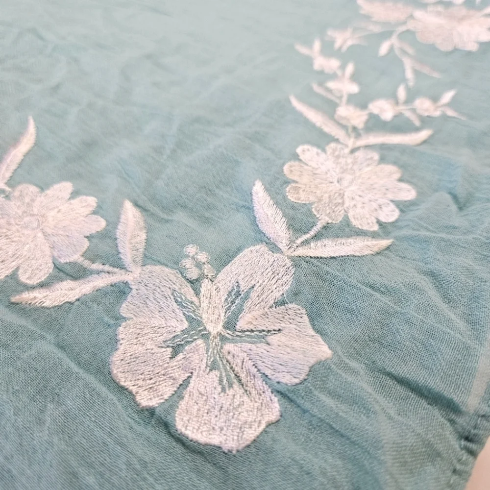 NEW Tommy Bahama Embroidered Blossoms Scarf Aqua and White Shawl Wrap